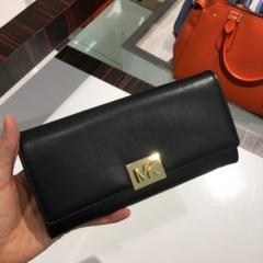 【Michael Kors】新色 MINDY CARRYALL 長財布 15