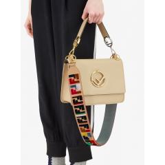 フェンディ FENDI バランスいい Embroidered レザー ストラップ 3