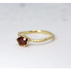 1月誕生石 ウェーブ リング Wave ring garnet (gold plating)  2